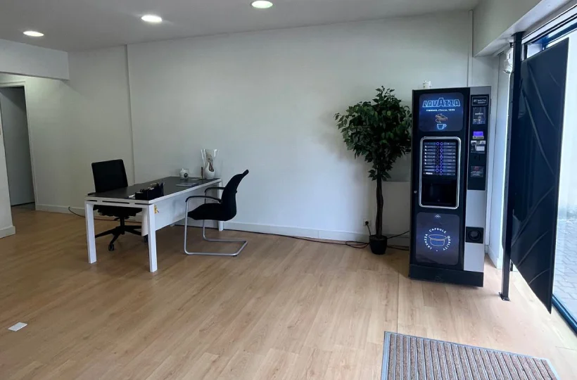 Intérieur agence French Assure Ris-Orangis